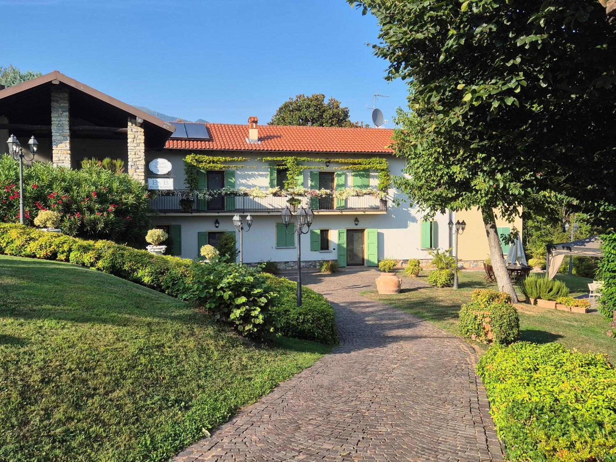 Casale Raffaello B&B Como Albese Con Cassano Extérieur photo